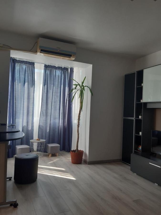 Miha'S Apartament Sulina Bagian luar foto