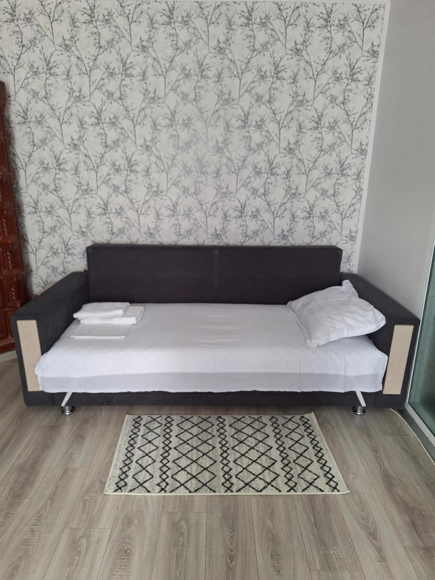 Miha'S Apartament Sulina Bagian luar foto